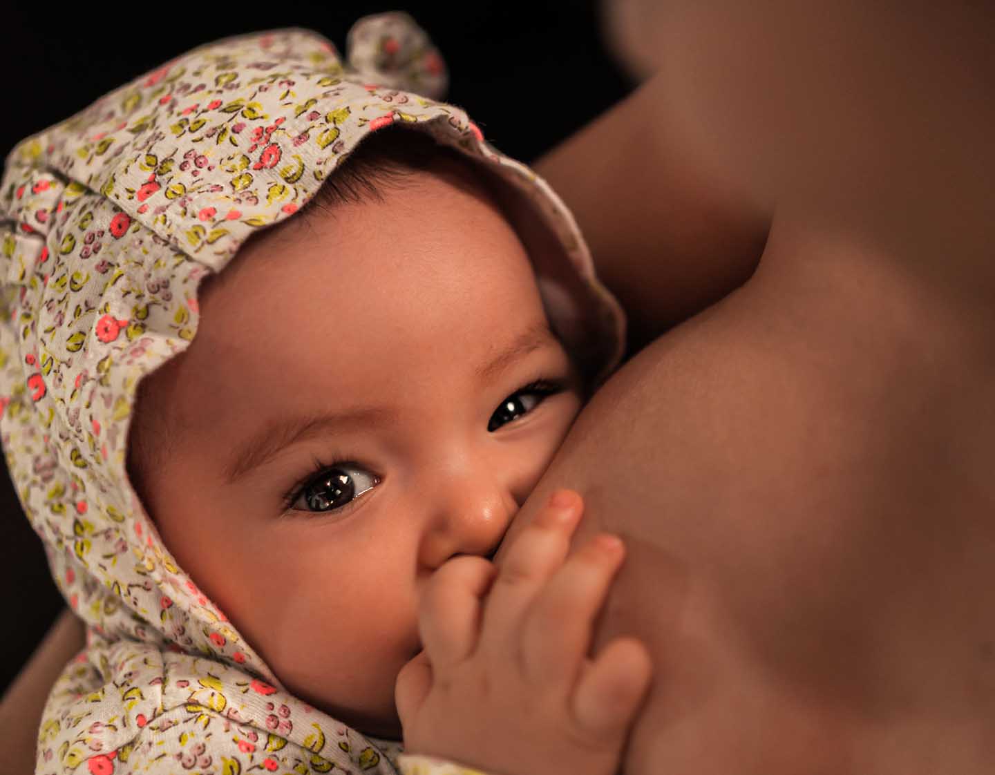Verantwoord borstvoeding geven - Foto door Jonathan Borba van Pexels
