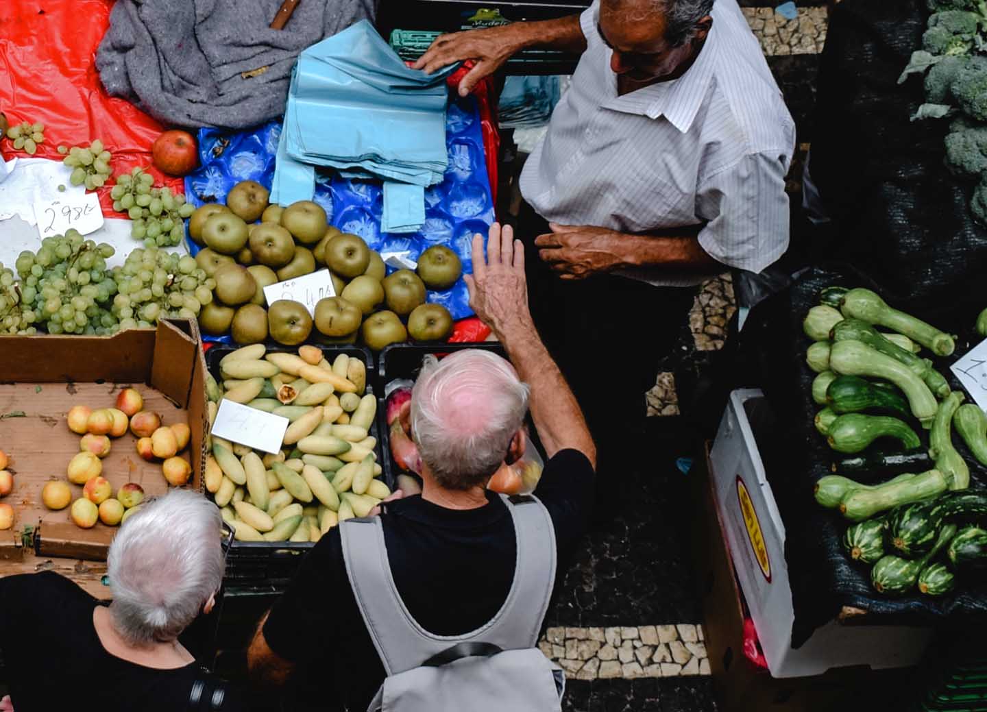 Verse producten op de markt - 
Foto door Eva Elijas van Pexels
