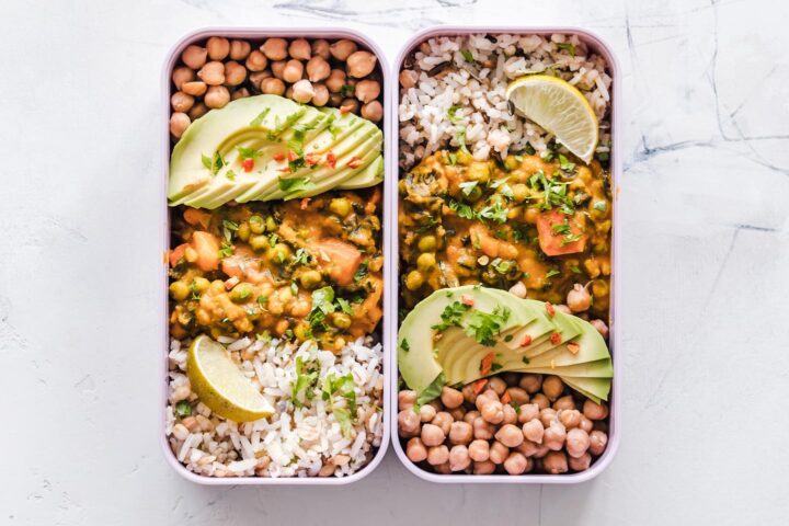 Een lunchpakketje dat thuis klaargemaakt is